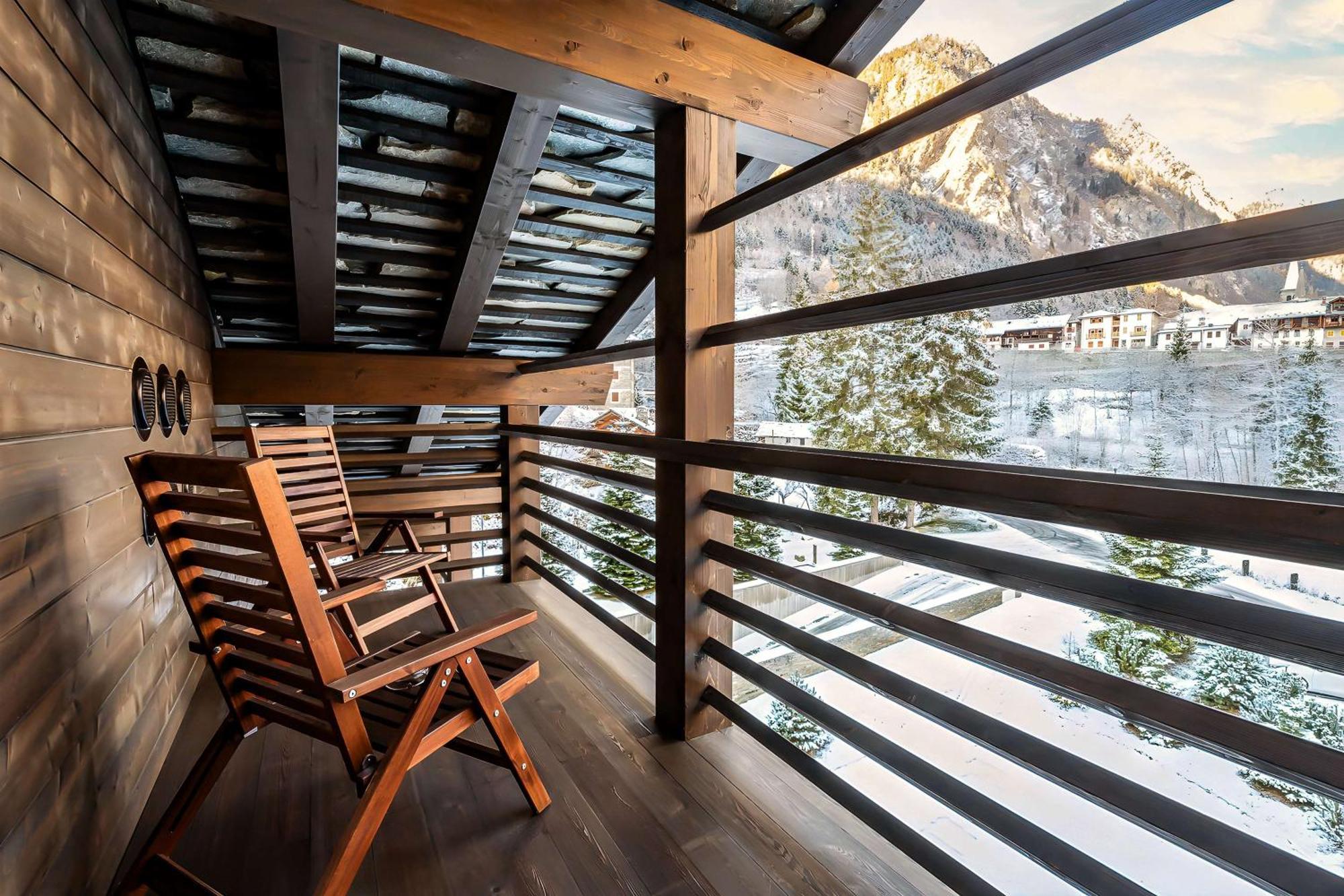 Nh Collection Alagna Mirtillo Rosso Εξωτερικό φωτογραφία